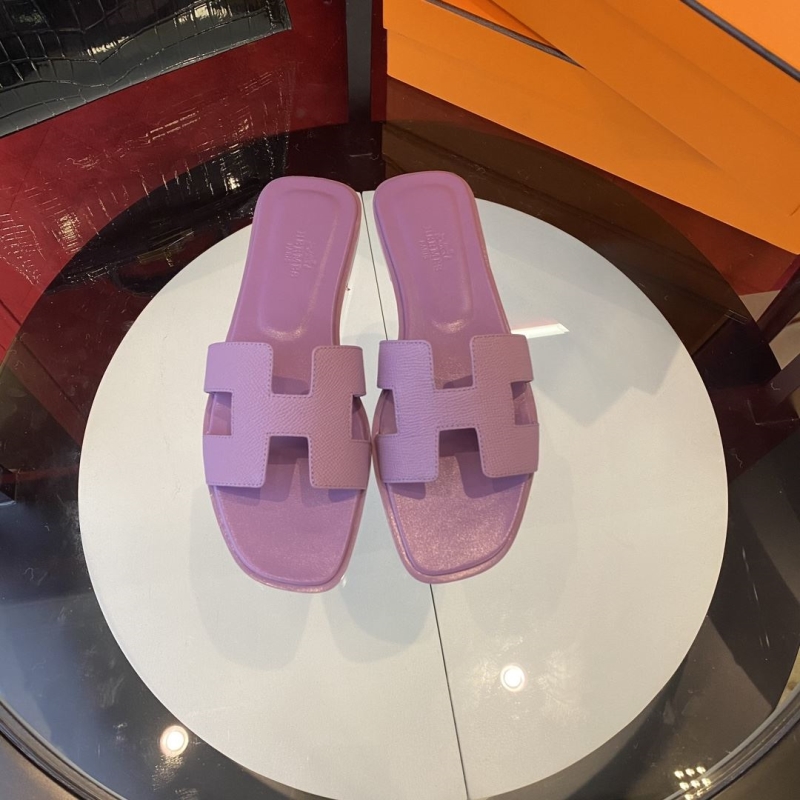 H**mes slippers